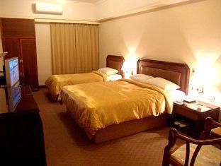 Sin Fu Business Hotel Taichung Buitenkant foto
